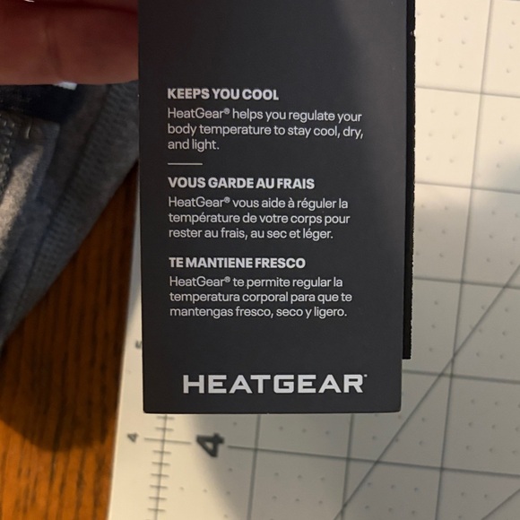 Under Armour Women's Gray Logo Elastic Waist Bike Shorts - Picture 5 of 6